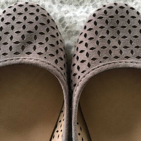 Universal Thread ballet flats. Worn twice. - Picture 2 of 5